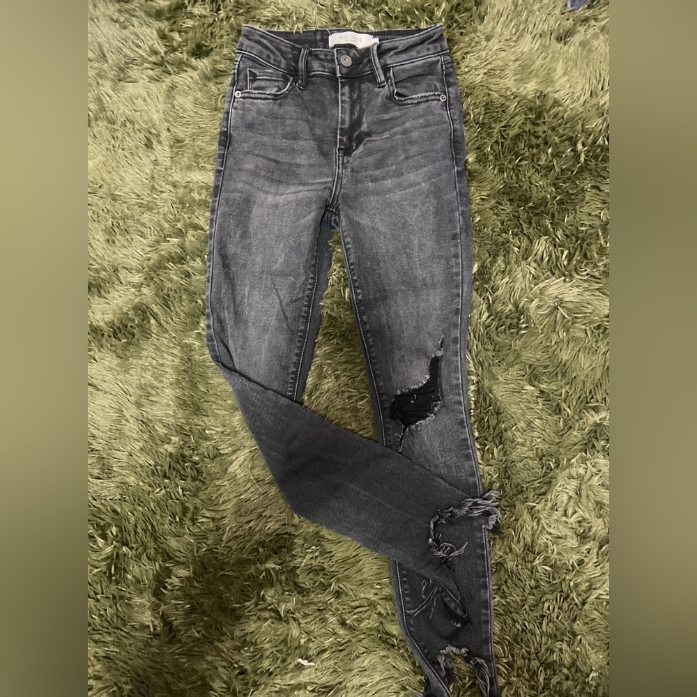 Hidden distressed skinny jeans